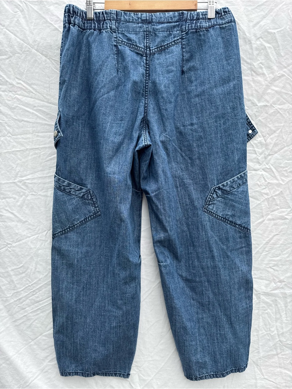 Pilcro Utility Curve Mid-Rise Relaxed-Leg Jeans - Picture 7 of 10